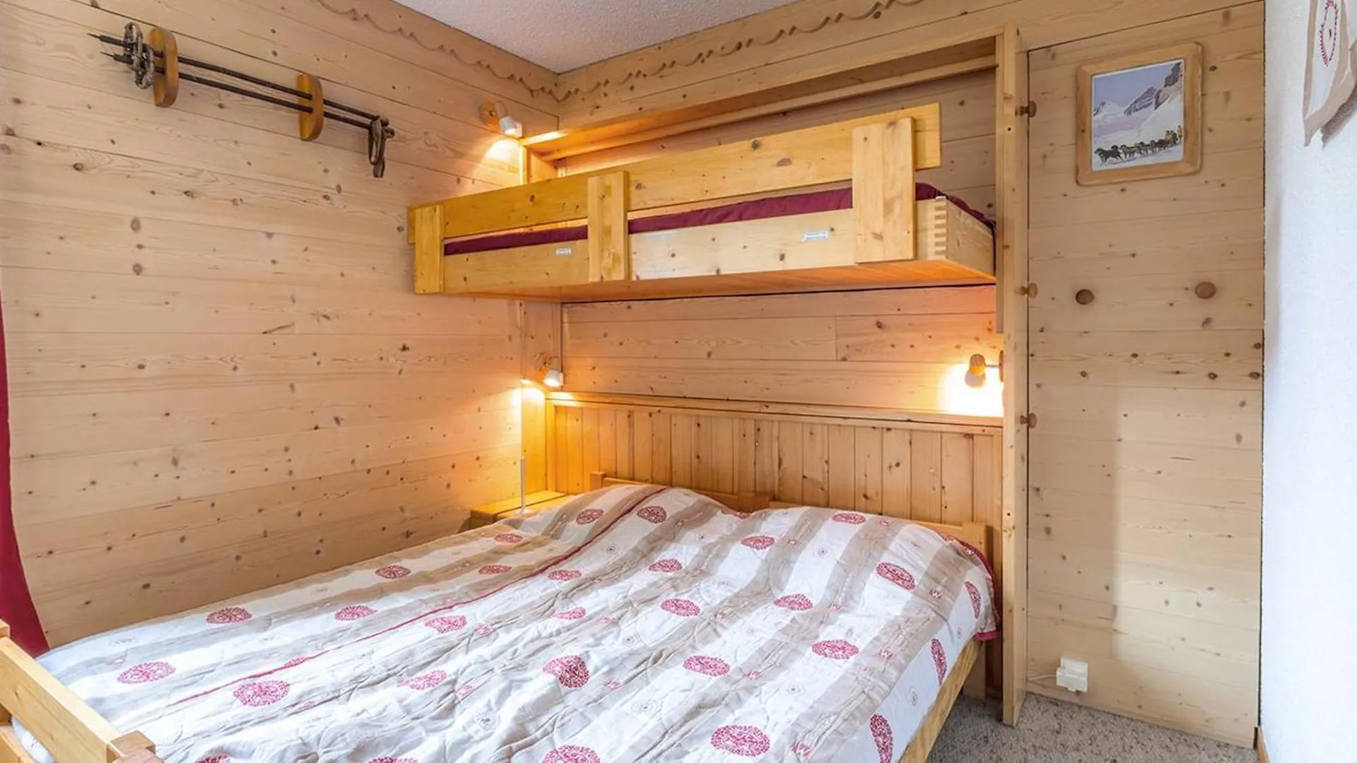 Meribel Mottaret : Appart. Confortable 2 Ch, Balcon, Ski-In/Ski-Out - Fr-1-355-50